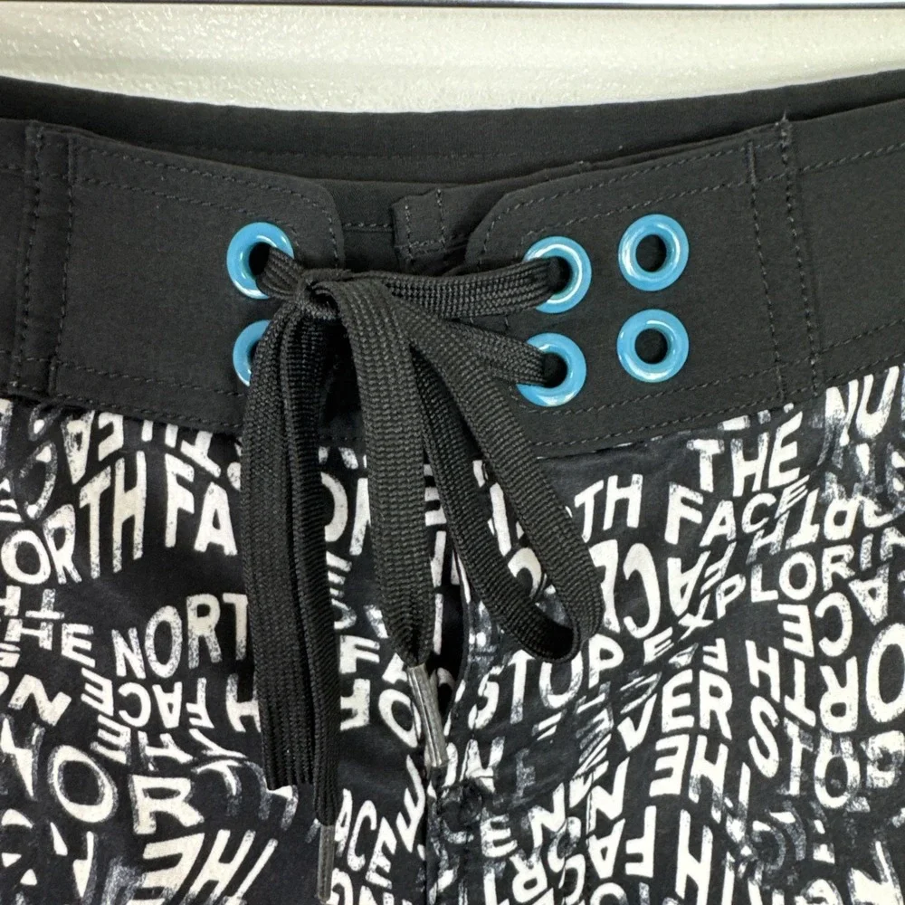 The North Face‎ Men's 32 Boardshorts 9.5
